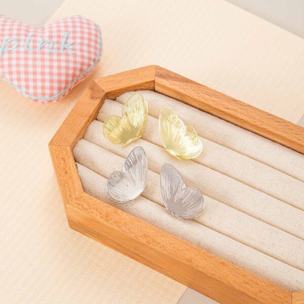 oly-ce47c1145c78efb6854652aba6fdc1d9 Wholesale New Chinese Style Retro High-end Ear Needle Women's Cool Metal Hollow Butterfly Ear Studs Elegant Niche Design Earrings