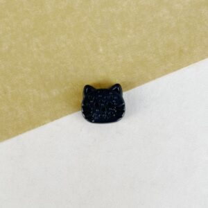 10 biscuit cat black