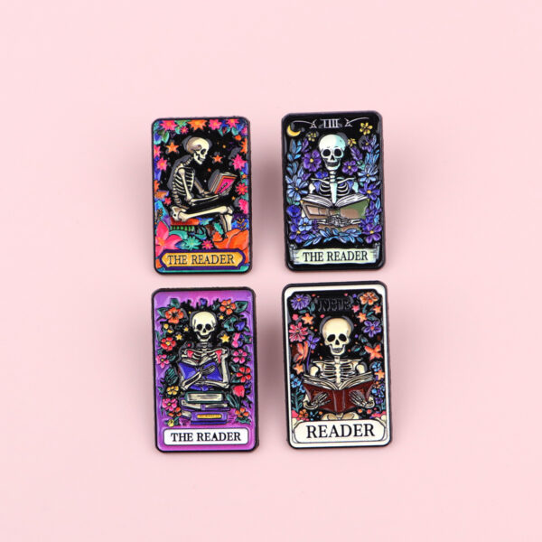 Wholesale Quote brooches, cartoon metal badges, clothing brooches, accessories