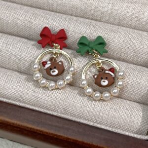 M8275 christmas bear earrings