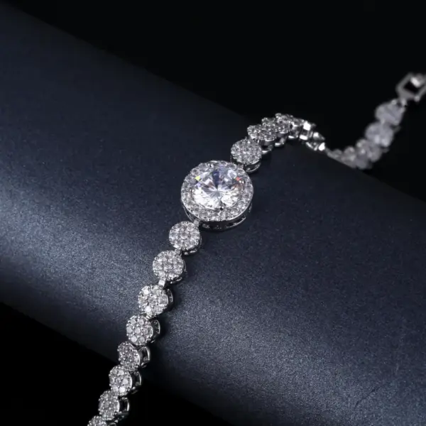 Wholesale Copper Rhodium Plated Simple Style Shiny Inlay Round Water Droplets Heart Shape Zircon Tennis Bracelet