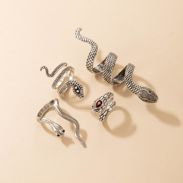 oly-ceb0704c369604b063bbff3f524b8233 Wholesale Exaggerated Snake Ring Four-piece Set Inlay Old Animal Ring Set
