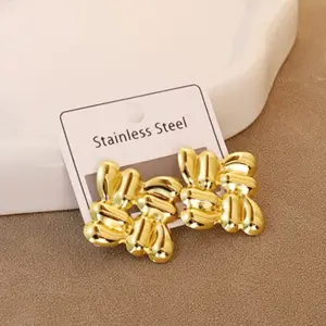 Gold / Average Size / Style 44
