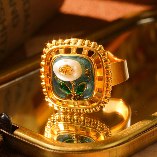 oly-ced4608df93b59bf4925807b6a467cab Wholesale French Retro Elegant Enamel Oil Painting Series Ring Baroque Natural Pearl Court Style High-grade Niche Jewelry