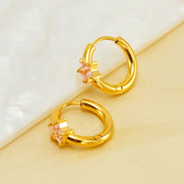 Wholesale PVD Coated 18K Gold Plated Star 304 Stainless Steel Elegant Retro Waterproof Non Tarnish Earrings