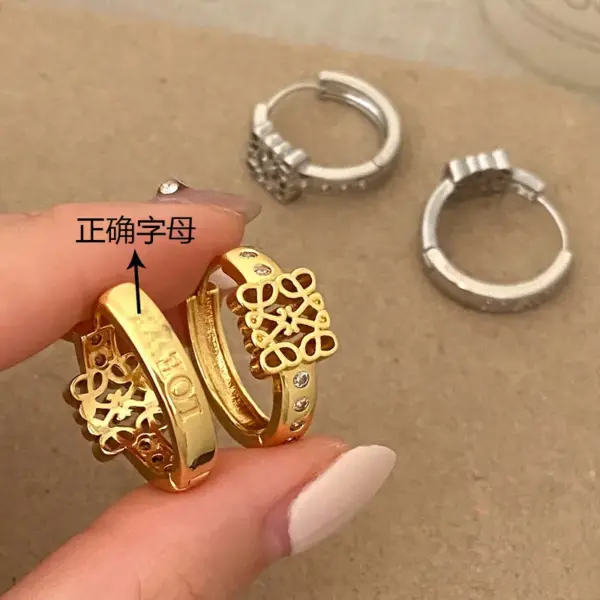 Wholesale Retro Minimalist High-End Hollow Micro-Paved Metal Earrings Fashionable Versatile Daily Design Elegant Ear Jewelry