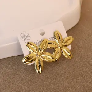 Gold / Average Size / Style 54