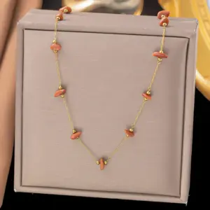 [Ah634] Irregular Red Stone Necklace / Gold
