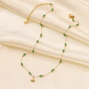 Qyh6146 Green Diamond Shell Necklace / Gold