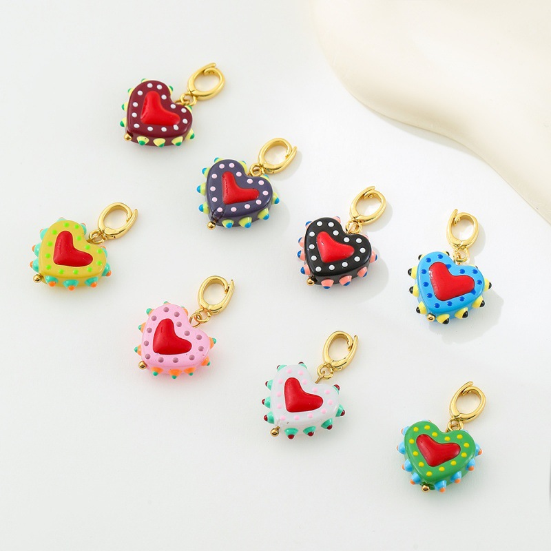 Wholesale Dopamine-enhanced colored lka dot heart-shaped glass pendant, DIY bracelet, necklace, universal buckle jewelry aessory