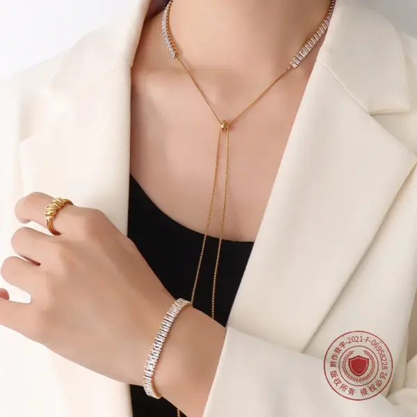 Wholesale PVD Coated 18K Gold Plated 18K Gold 304 Stainless Steel French Style