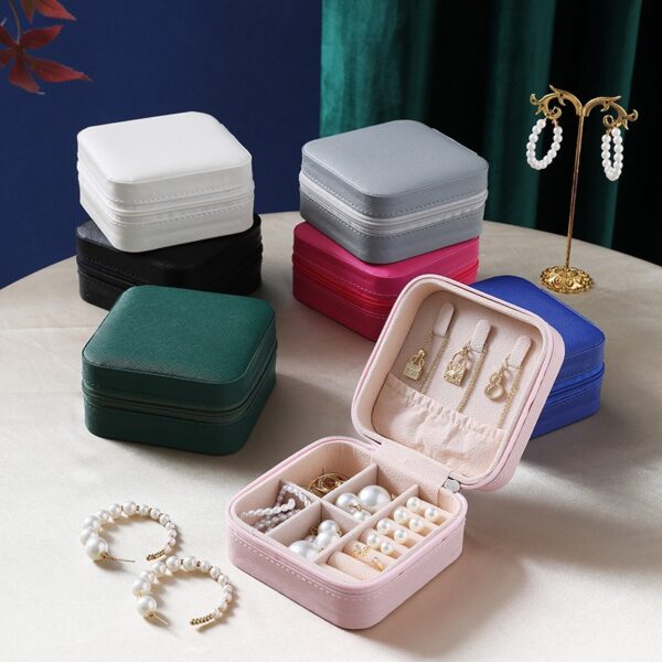 Wholesale Jewelry box for storing rings, earrings, and small ornaments (flip-top)