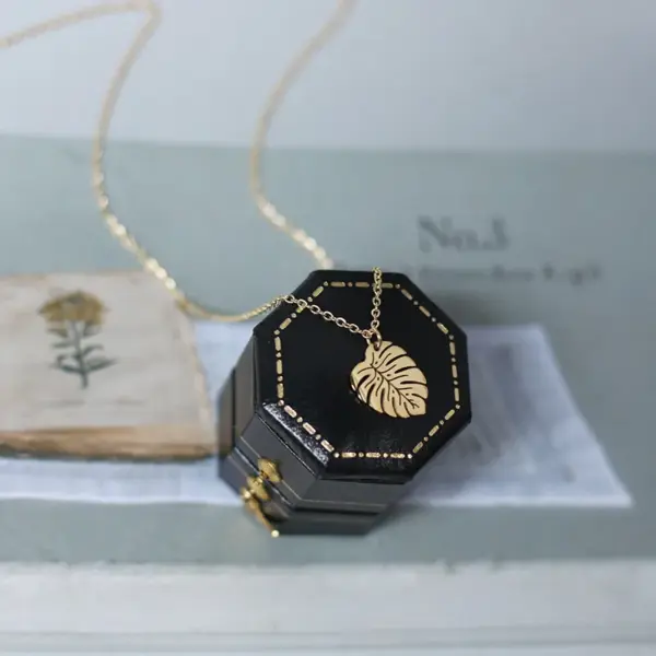 Wholesale PVD Coated Real Gold Plated 18K Gold 304 Stainless Steel Waterproof Non Tarnish 304 Stainless Steel Necklace