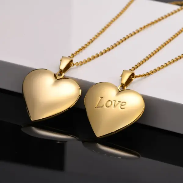 Wholesale PVD Coated Real Gold Plated 18K Gold Heart Shape 201 Stainless Steel Basic Vintage Style Romantic Waterproof Non Tarnish 201 Stainless Steel