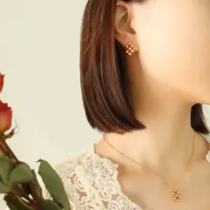 F061-Gold Earrings