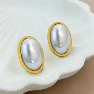 Gold / Average Size / Style 10