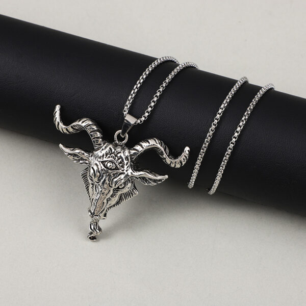 Wholesale European and American Domineering Prajna Big Ghost Skull Necklace Trendy Personalized Titanium Steel Punk Men's Hip-Hop Pendant Men's Sweater Chain