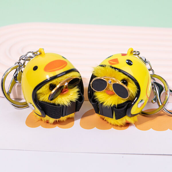 Wholesale Autumn plush little yellow duck car keychain ornaments creative Plush Doll Doll male and female schoolbag pendant gift