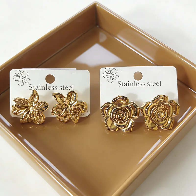 Wholesale Water Plated Imitation Gold Style Three-Dimensional Flower Plumeria Shape Earrings 304 Stainless Steel Women's Earrings