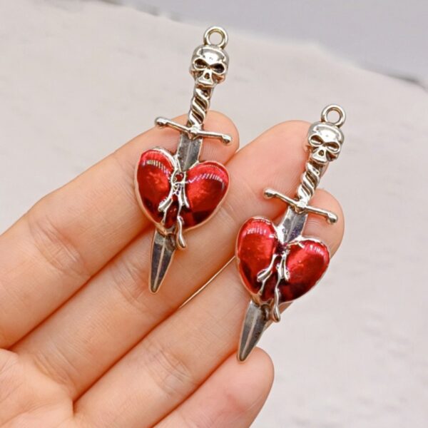 oly-d1d392590fd0ace712597590f2cc07aa Wholesale Gothic Heart Cross Sword