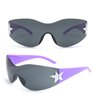 Purple feet Gray piece