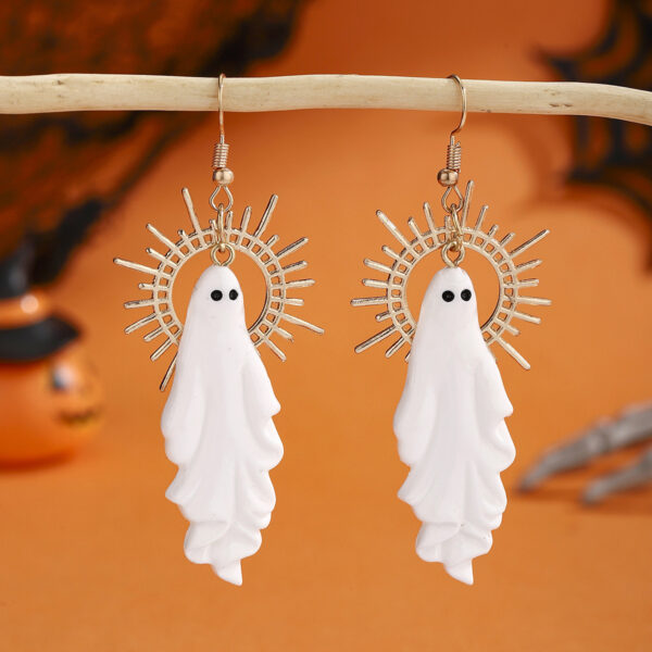 Wholesale Cross-Border European and American Retro White Ghost Halo Pendant Earrings Bohemian Style Geometric Ghost Fashion Earrings
