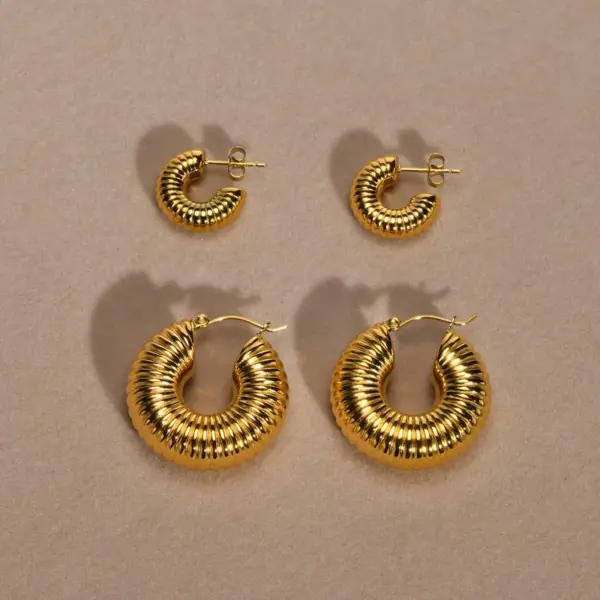 1 Pair Fashion Round Plating 201 Stainless Steel Gold Plated Stainless Steel Earrings