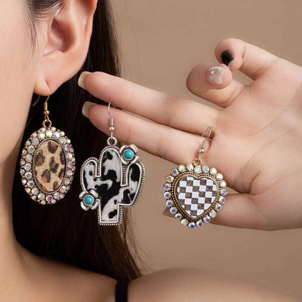 Wholesale Bohemian Turquoise Leopard Print Earrings