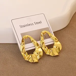 Gold / Average Size / Style 11