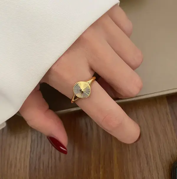 PVD Coated Real Gold Plated 18K Gold Heart 304 Stainless Steel Titanium Steel Fashion Waterproof Non Tarnish