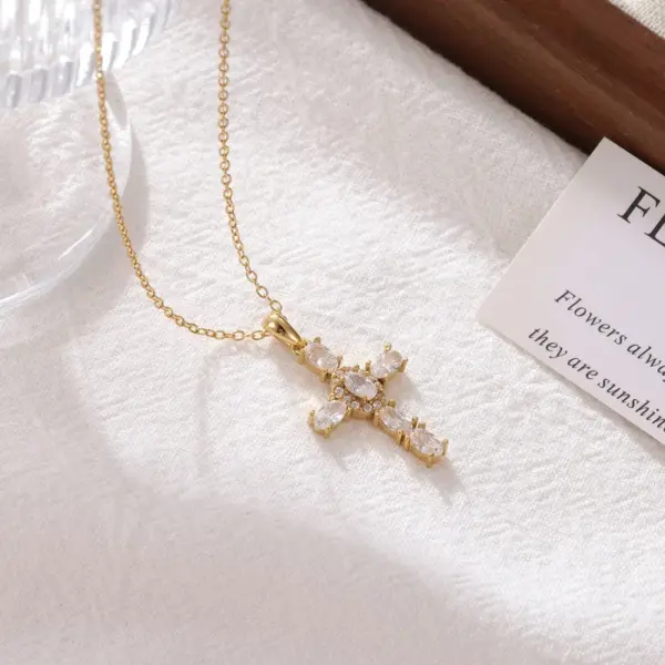 Ion Plating (IP) 16K Gold Platinum Real Gold Plated Cross 304 Stainless Steel Cute Rock Romantic Waterproof Non Tarnish 304 Stainless Steel Lobster Trigger Clasp Closure Pendant Necklace