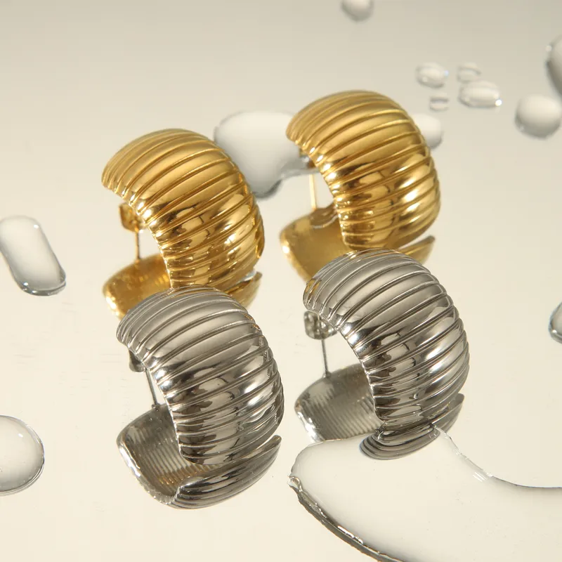 Wholesale 1 Piece Vintage Style Simple Style C Shape 304 Stainless Steel 18K Gold Plated Ear Studs