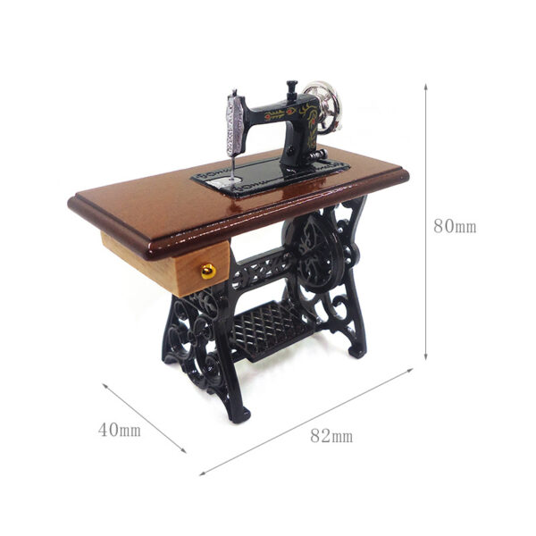 Wholesale 1:10 dollhouse accessories dollhouse mini nostalgic retro sewing machine model clothing car life scene
