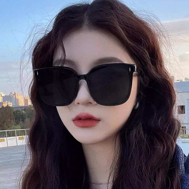 Wholesale Fashion New Sunglasses Women's Advanced Sense Glasses Trendy Men's iving Sun Protection UV Protection Big Face Internet Red Sunglasses