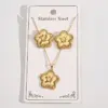 Wholesale Gold Plated Flower Earrings Necklace Set 304 Stainless Steel Water Dipped Elegant Casual Women Jewelry Set For Holiday And Daily Use