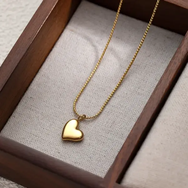 Wholesale Jewelry Simple Style Heart Shape Titanium Steel Pendant Necklace Cable Chain Snake Chain