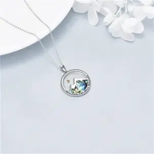 Green Shellfish Necklace