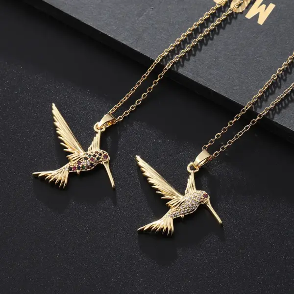 Wholesale Simple Style Bird Copper Inlay Zircon Pendant Necklace