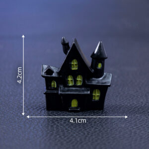#3 Haunted House / Halloween items