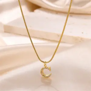Gold / Letter C