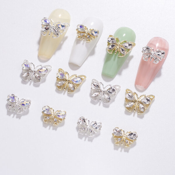 Wholesale Hollow nail art alloy small butterfly jewelry three-dimensional nail nail art accessories wholesale shaped diamond nail art butterfly jewelry