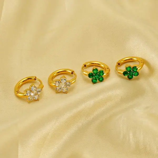 Wholesale PVD Coated 18K Gold Plated Flower 304 Stainless Steel Elegant Retro Waterproof Non Tarnish Earrings