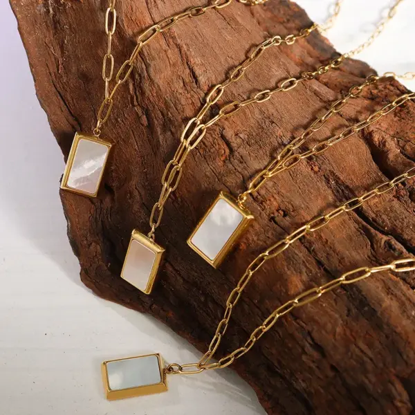 Wholesale PVD Coated Real Gold Plated 18K Gold Geometric 304 Stainless Steel French Style Waterproof Non Tarnish 304 Stainless Steel Necklace