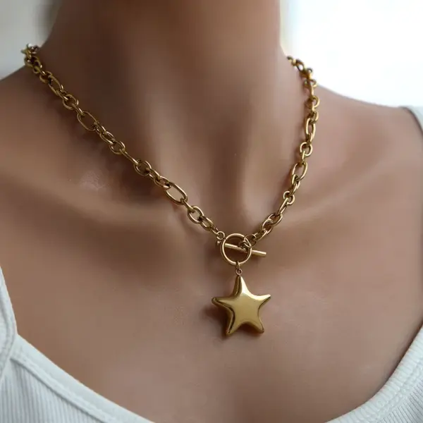 Wholesale Luxury Stainless Steel Star Necklace Women's High-End Accessory Trendy Minimalist Jewelry Casual Vacancy Gold Plated Lobster Clasp Cuban Chain