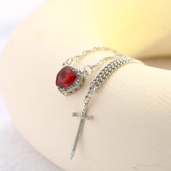 Wholesale Cross-border New silver Fashion Pendant Heart-piercing Love Dagger Necklace Multi-layer French Retro Women's Necklace