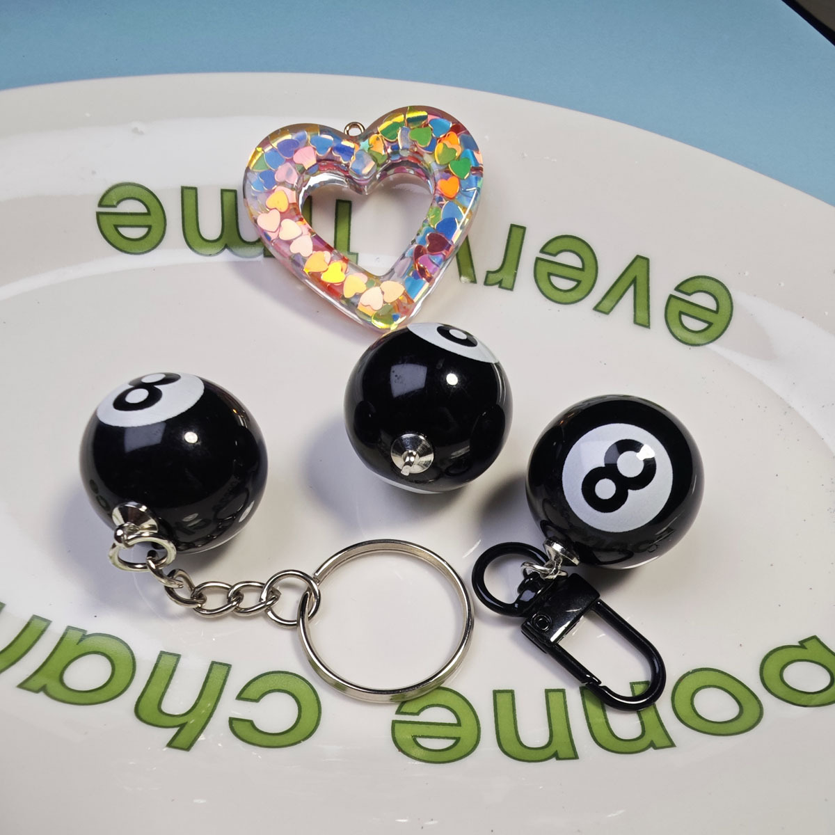 Wholesale Cross-Border pular Billiards Black 8 with Simulated Billiards Aessories Creative Mini Black Eight Keychain Pendant DIY Jewelry Aessories