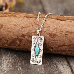 Wholesale Bohemian vintage style turquoise pendant necklace
