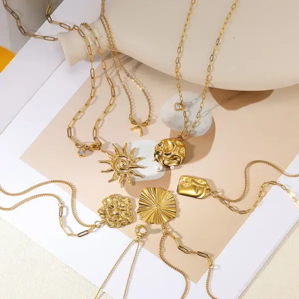 Wholesale Jewelry Simple Style Sun Bow Knot 304 Stainless Steel Pendant Necklace Paperclip Chain Cable Chain