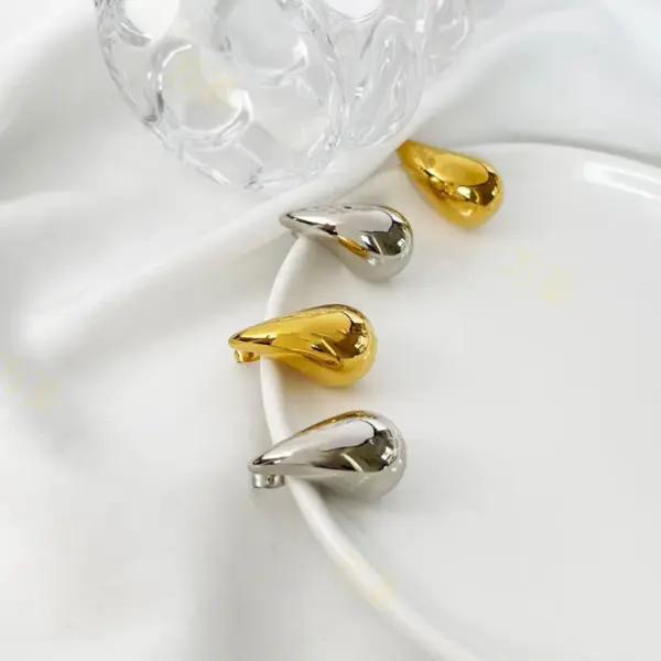 Wholesale 1 Pair Retro Geometric Plating Copper 24k Gold Plated Ear Studs