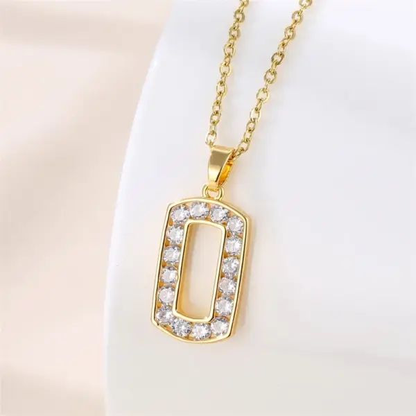 Wholesale Water Plating Vacuum Real Gold Plated 18K Round Heart Shape Snowflake 304 Stainless Steel Titanium Vintage Style Waterproof Non Tarnish 201 Pendant Necklace